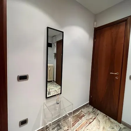 La Casa Di Sara - Lägenhet Milano